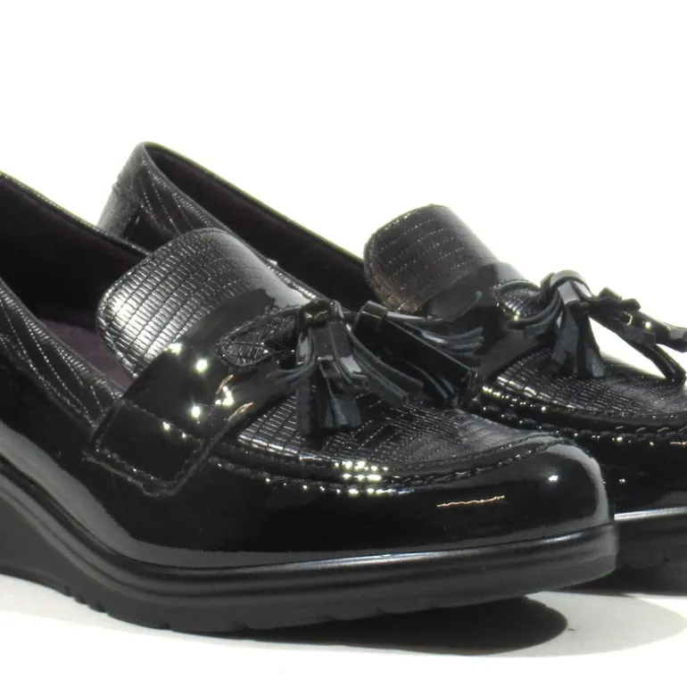 Mocasines de charol con borlas para mujer