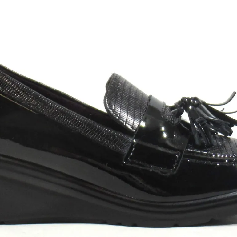 Mocasines de charol con borlas para mujer