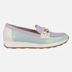 Mocasines de charol en combinado tricolor con cadena