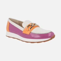 Mocasines de charol en combinado tricolor con cadena