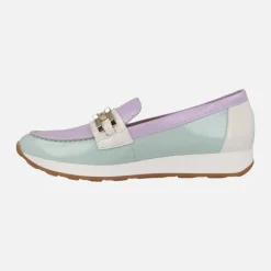 Mocasines de charol en combinado tricolor con cadena