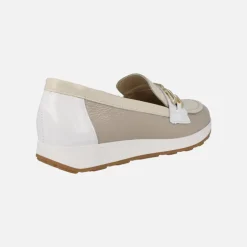 Mocasines de charol en combinado tricolor con cadena