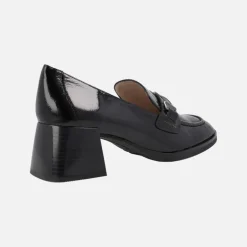Mocasines de charol Milan con adorno metálico