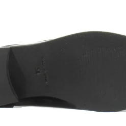 Mocasines de charol negro con adorno de cadena Ylera