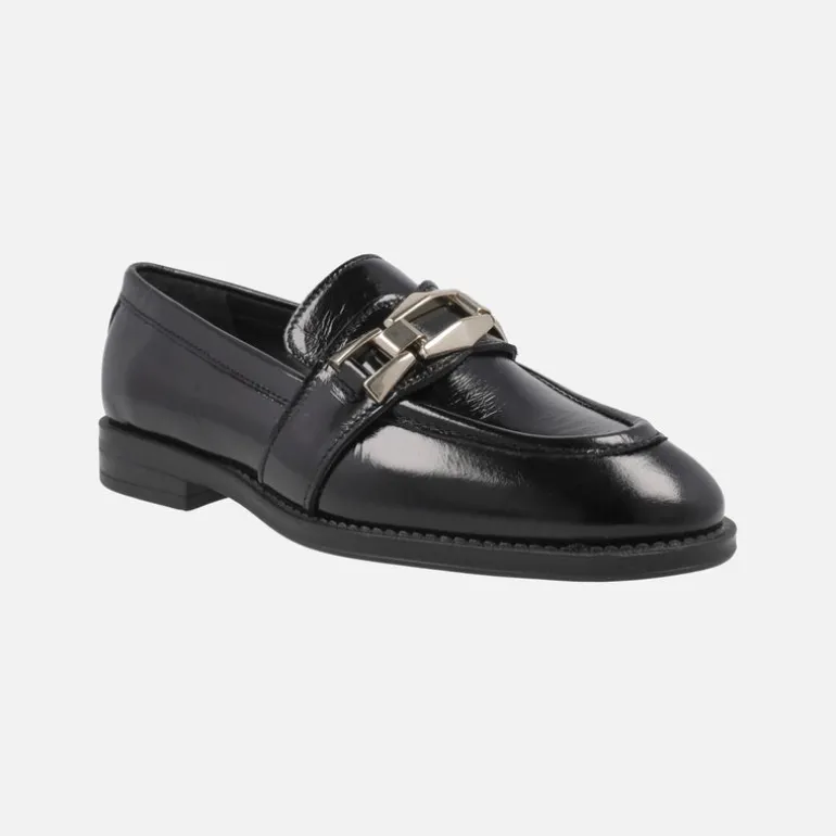 Mocasines de charol New Mimi con adorno de cadena