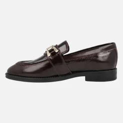 Mocasines de charol New Mimi con adorno de cadena