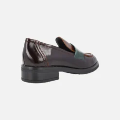 Mocasines de piel acharolada en combinado tricolor