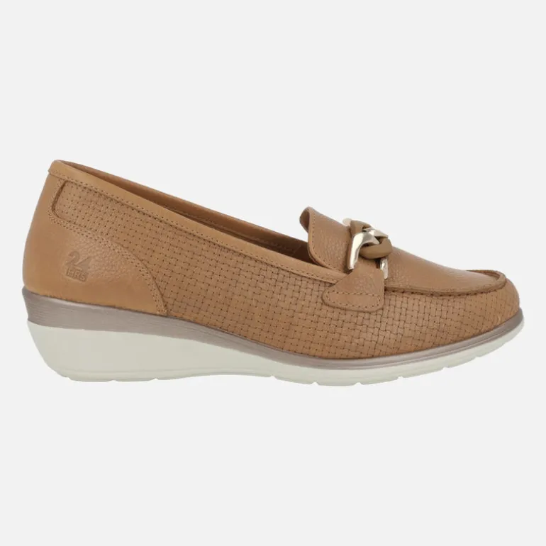 Mocasines de piel camel efecto trenzado con cadena