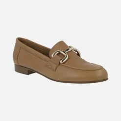 Mocasines de piel con adorno metálico