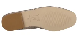 Mocasines de piel con calados y adorno de cadena