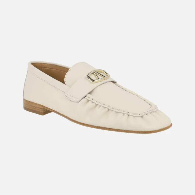 Mocasines de piel con fruncidos y adorno metálico Belize