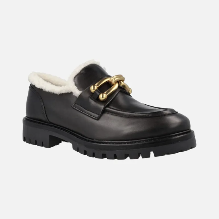 MOCASINES DE piel negra MILITARE CON FORRO BORREGUILLO Y ADORNO METÁLICO