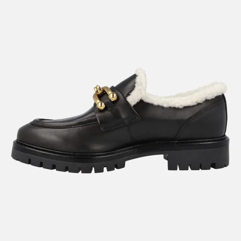 MOCASINES DE piel negra MILITARE CON FORRO BORREGUILLO Y ADORNO METÁLICO