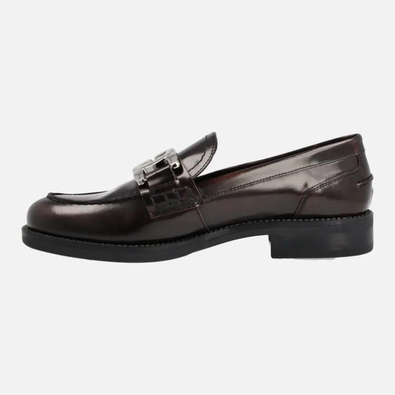 Mocasines de piel para mujer en florentik con adorno metálico