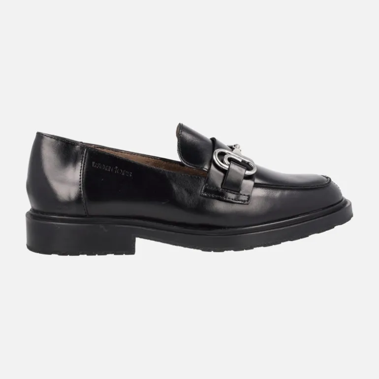 Mocasines de piel Wonders con adorno metálico