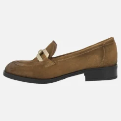 Mocasines de serraje con adorno metálico dorado