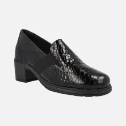 Mocasines de tacón en piel acharolada con grabado serpiente