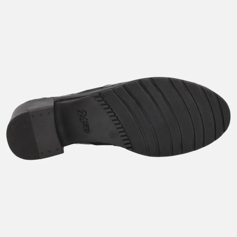 Mocasines de tacón en piel acharolada con grabado serpiente