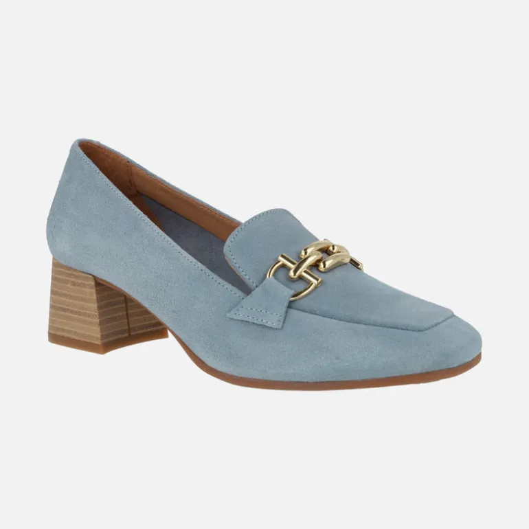 Mocasines de tacón para mujer en ante con adorno metálico