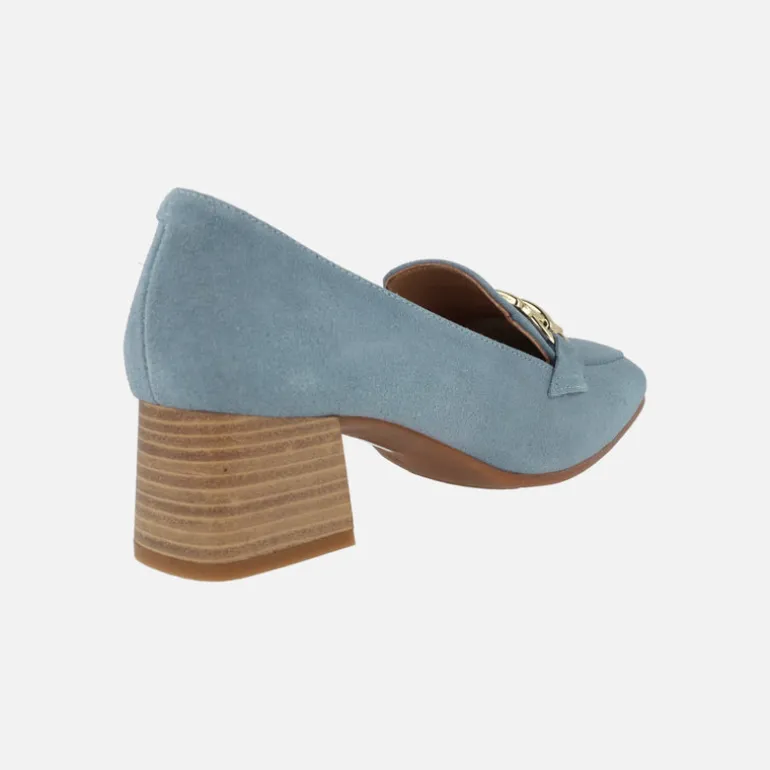 Mocasines de tacón para mujer en ante con adorno metálico