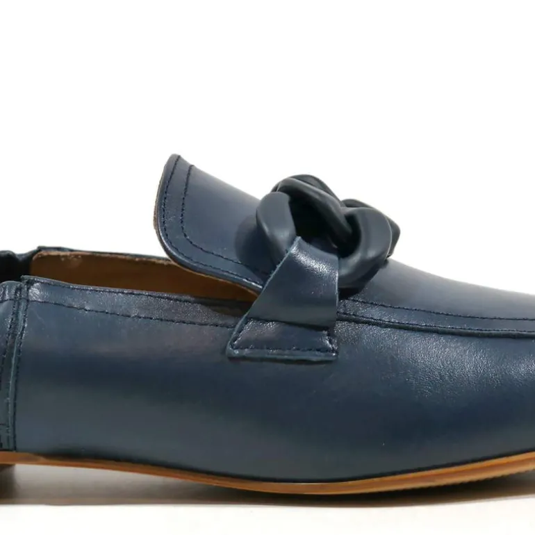 Mocasines Emma de piel con cadena