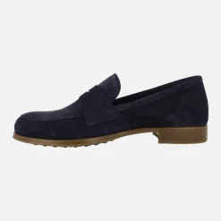 Mocasines en ante azul marino con adorno de antifaz y piso de goma