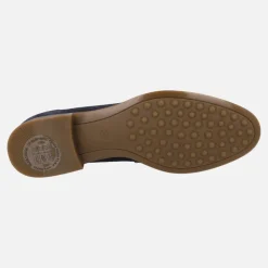 Mocasines en ante azul marino con adorno de antifaz y piso de goma