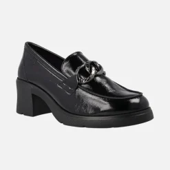 Mocasines en charol negro con tacones de 6 cms