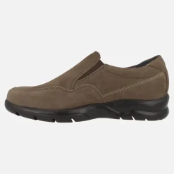 Mocasines en nobuck taupe con membrana WATERADAPT