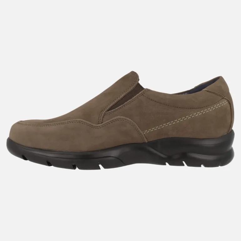 Mocasines en nobuck taupe con membrana WATERADAPT