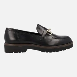 Mocasines en piel con adorno metálico
