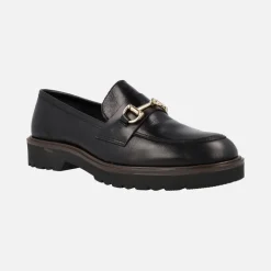 Mocasines en piel con adorno metálico