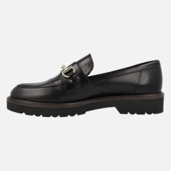 Mocasines en piel con adorno metálico