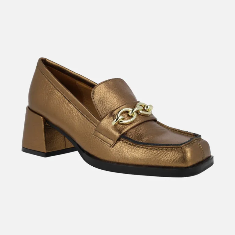 Mocasines en piel metalizada Terence con adorno de cadena