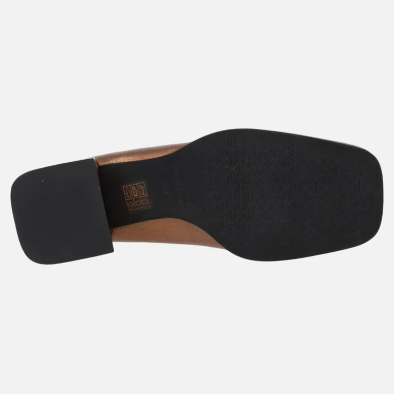 Mocasines en piel metalizada Terence con adorno de cadena