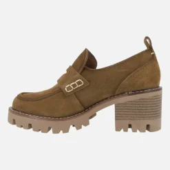 Mocasines en serraje cuero con tacón y antifaz