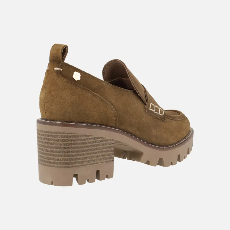Mocasines en serraje cuero con tacón y antifaz