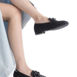 Mocasines en tejido efecto rafia con adorno de eslabones