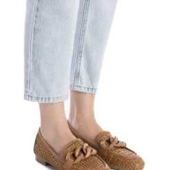 Mocasines en tejido efecto rafia con adorno de eslabones