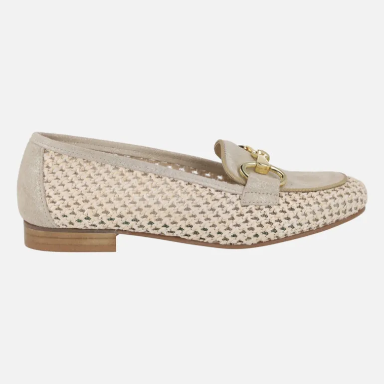 Mocasines Erika en combinado de ante y rejilla en beige