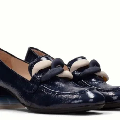 Mocasines Etna para mujer con adorno de cadena