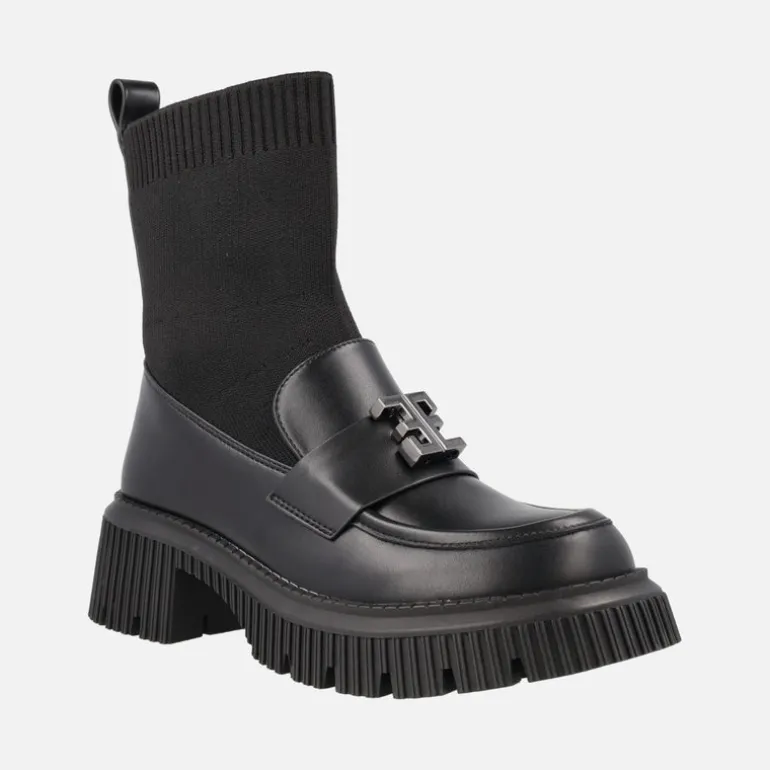 Mocasines negros con calcetín y piso track EXÉ