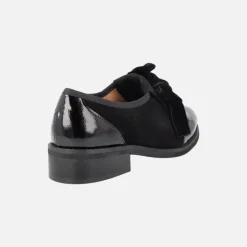 Mocasines negros de ante y charol con lazo de terciopelo Yane