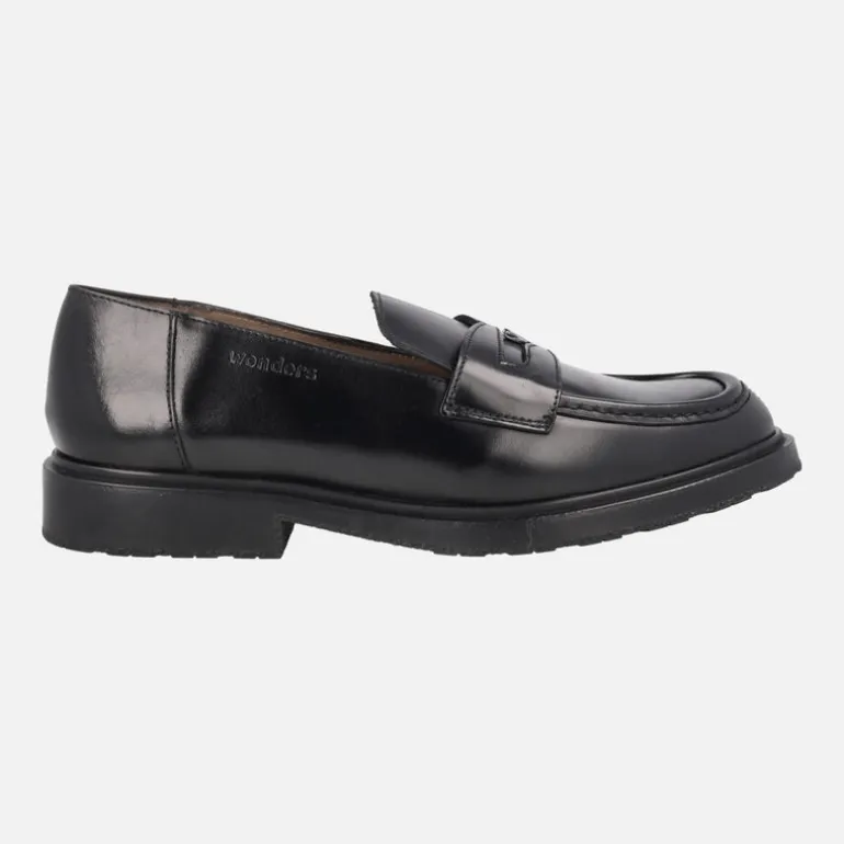 Mocasines negros de piel con antifaz de Wonders