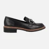 Mocasines negros de piel con adorno metálico plateado