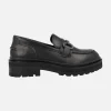 Mocasines negros de piel con adorno y piso track