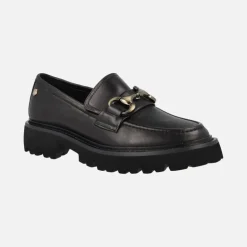 Mocasines negros de piel con adorno dorado y piso track Carmela