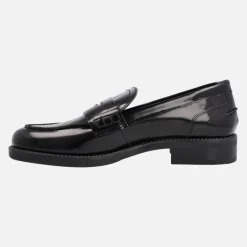 Mocasines negros de piel florentik para mujer con adorno de antifaz