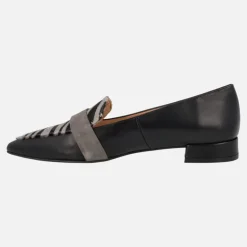 Mocasines negros de piel con copete en print cebra