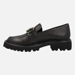 Mocasines negros de piel con adorno dorado y piso track Carmela